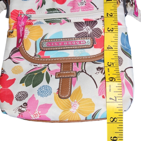 Lily Bloom small crossbody floral with Bees and lots of pockets, never u… - Picture 10 of 10